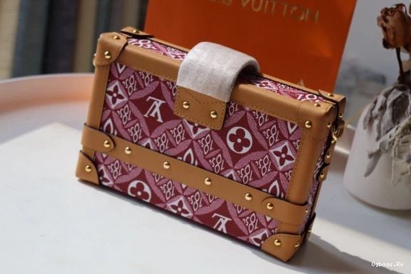 SINCE MALLE LOUIS VUITTON 1854 PETITE 0119